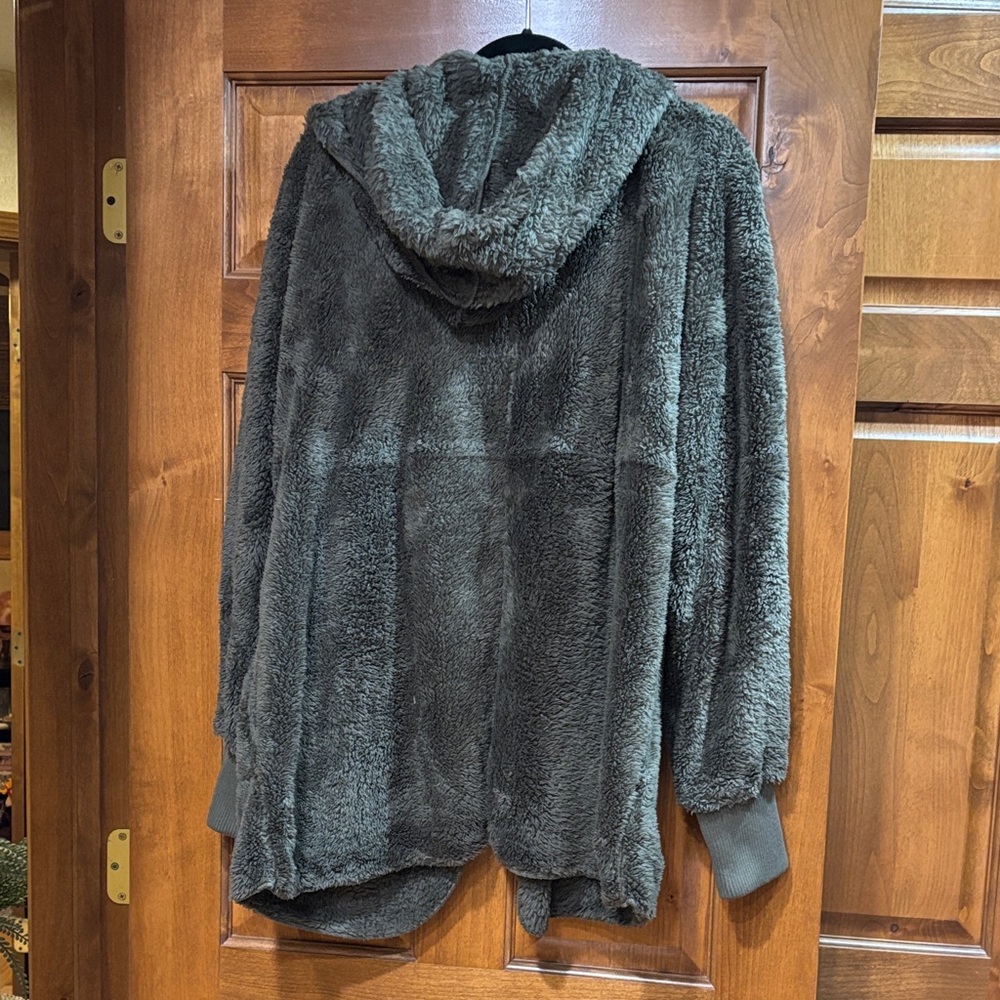 NWT Hem & Thread Olive Cozy Sherpa Sweater Jacket - Picture 9 of 11
